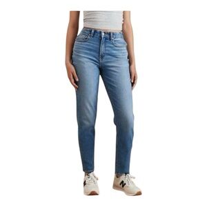 NWOT American Eagle Mom Jeans | Size 4